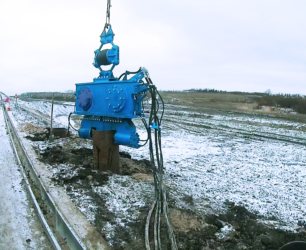 Вибропогружатель FIN-800 Вибропогружатель FIN-800